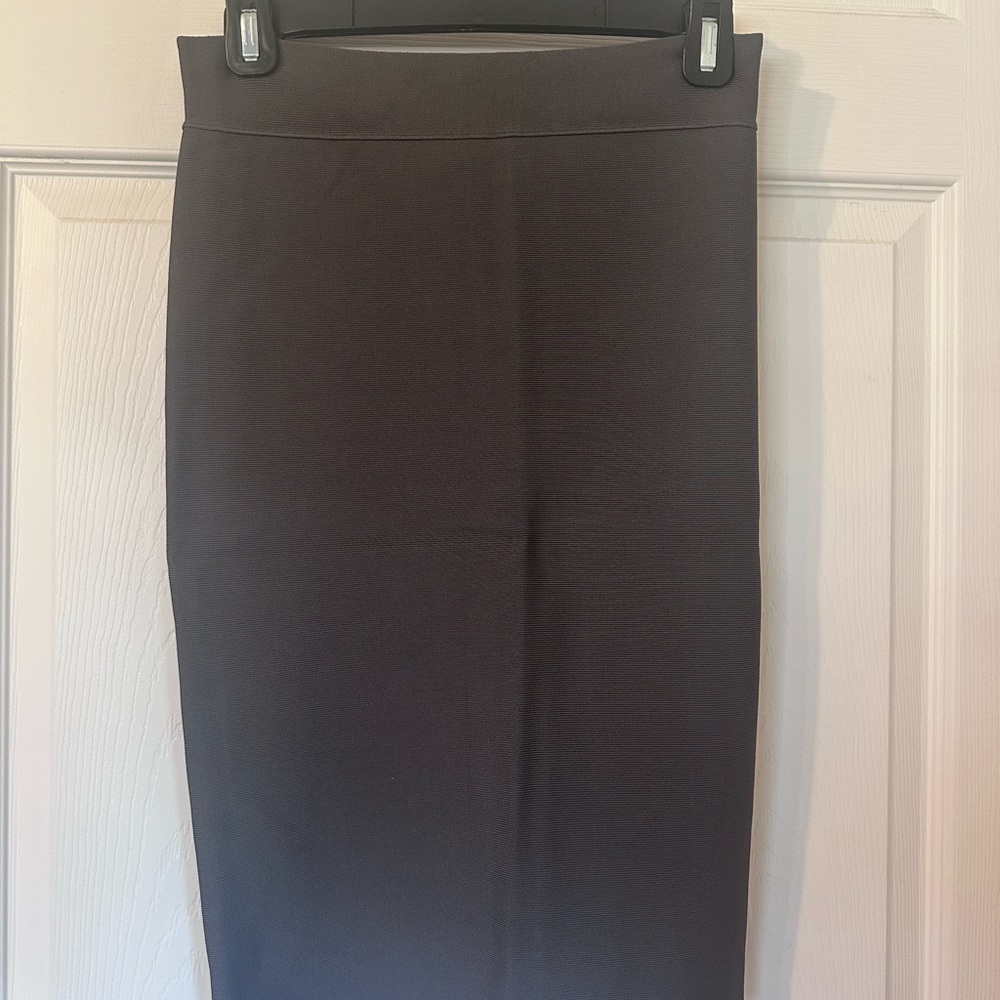 BCBG Stretchy Gray Mid Pencil Skirt